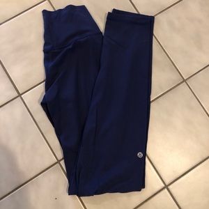 Lululemon leggings, size 4, navy blue